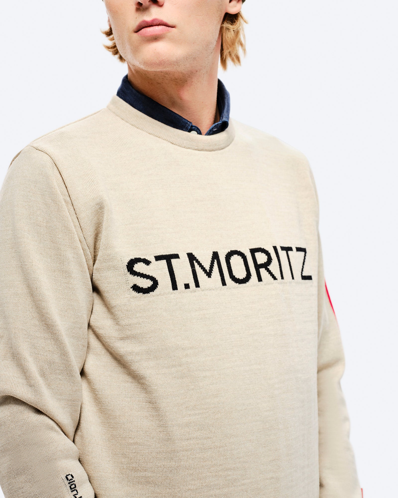 Crew neck, Intarsia knit. card image